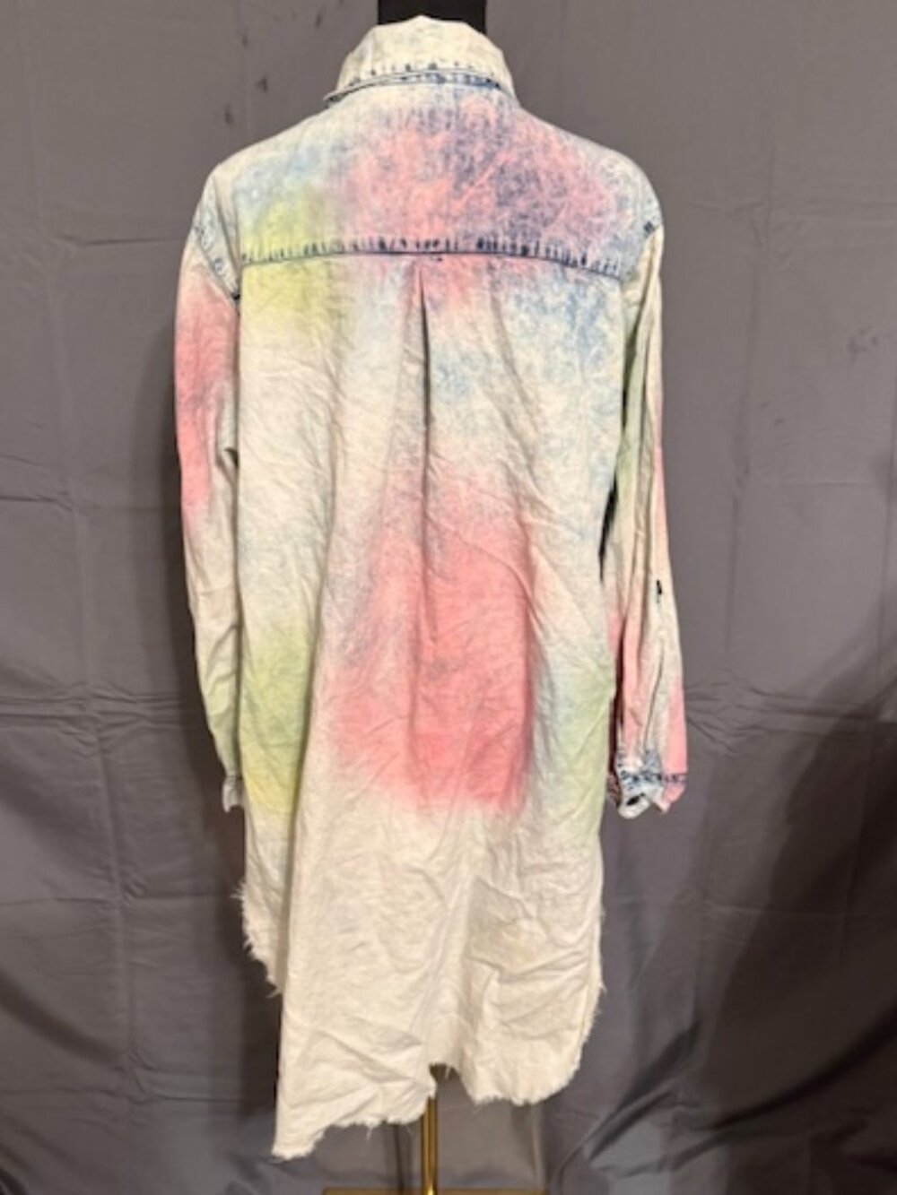 THRILL JEANS Washout Button-Up Blouse Size 3X - Picture 2 of 3
